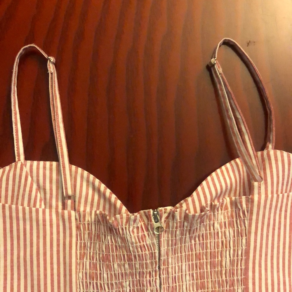 Red striped Jumpsuit with bow tie - Picture 8 of 8